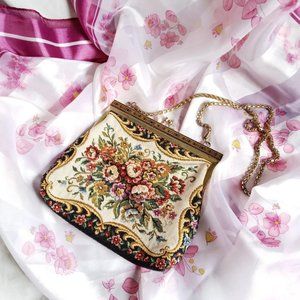 VTG // Black Floral Tapestry Purse